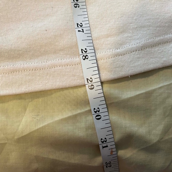 T-SHIRT, REMOVABLE STONE ACCENT, DELICATE IVORY, SIZE 22W/24W, SCOOP WITH VEE - Picture 4 of 9